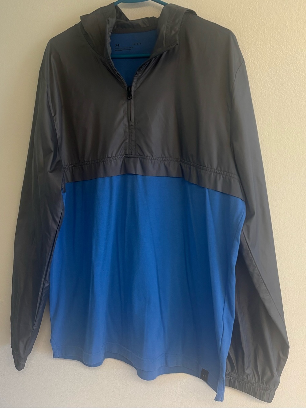 Under Armour Men's Lightweight Hoodie Wind Breaker Jacket
